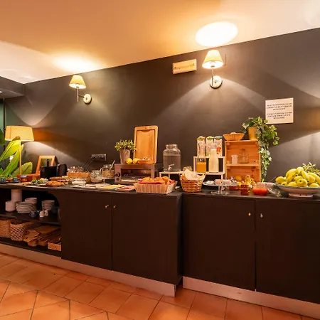 I Am La And Nocleg ze śniadaniem Benalmádena