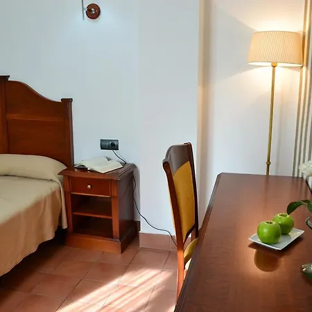 I Am La And Nocleg ze śniadaniem Benalmádena