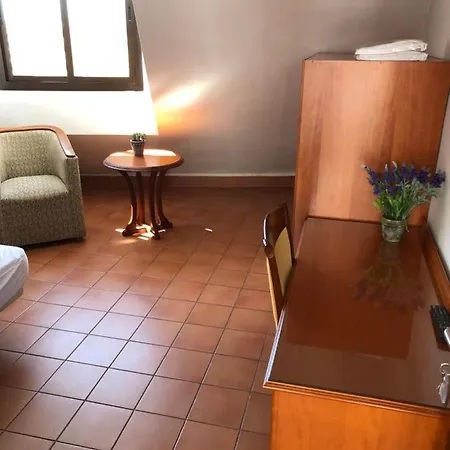 Bed & Breakfast I Am La And *