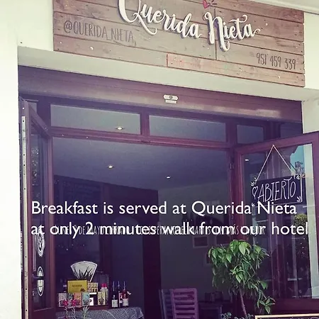 Bed & Breakfast I Am La And