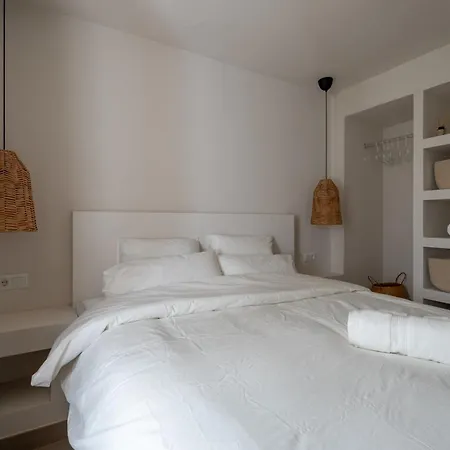 I Am La And Bed & Breakfast Benalmadena