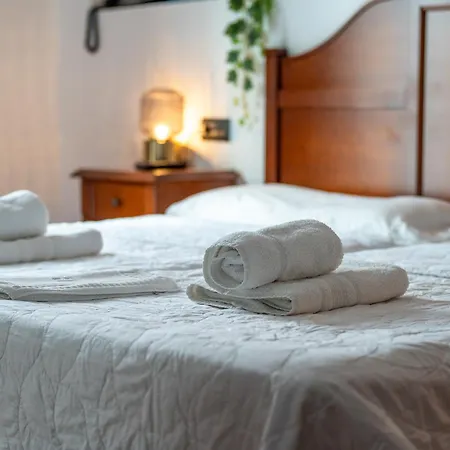 Bed & Breakfast I Am La And