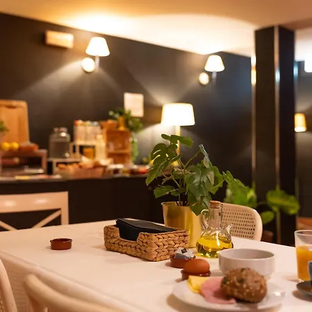 I Am La And Bed & Breakfast