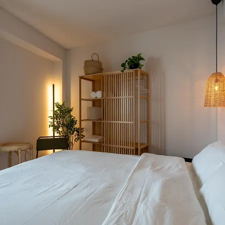 I Am La And Bed & Breakfast