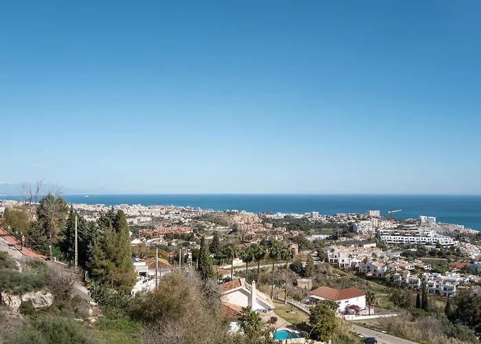 I Am La And Benalmádena